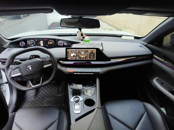 [武汉·鄂W] 二手长安长安UNI-V2022款 1.5T 尊贵型