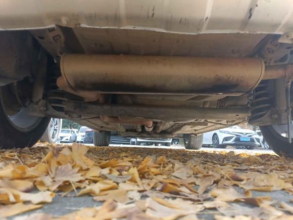 [成都·川U] 二手一汽森雅R72016款 1.6L 手动智能型