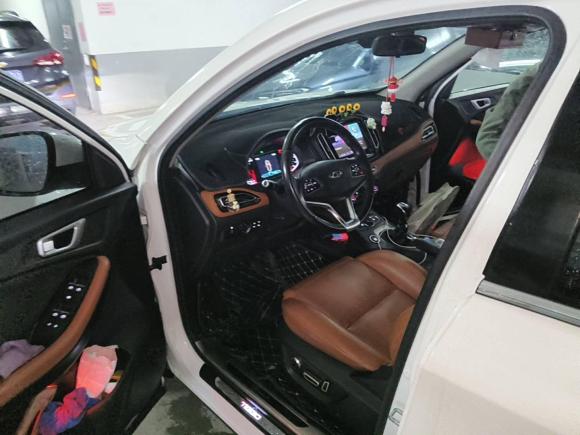 [上海·皖B] 二手奇瑞瑞虎72016款 1.5T 手动耀臻版