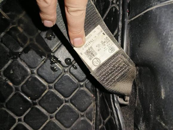 [义乌·浙G] 二手丰田雷凌2016款 双擎 1.8H GS E-CVT精英天窗版