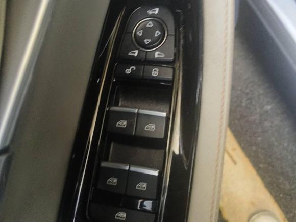 [深圳·粤B] 二手比亚迪宋PLUS新能源2021款 EV 旗舰型