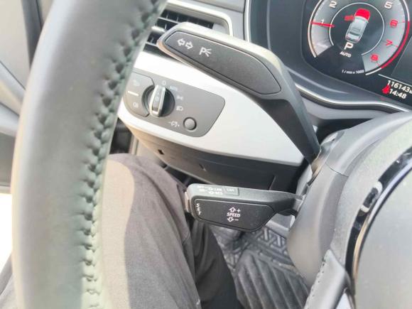 [深圳·粤B] 二手奥迪奥迪A4L2020款 40 TFSI 豪华动感型