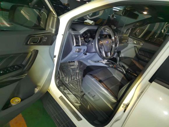 [杭州·浙A] 二手福特撼路者2016款 2.0T 汽油自动四驱旗舰版