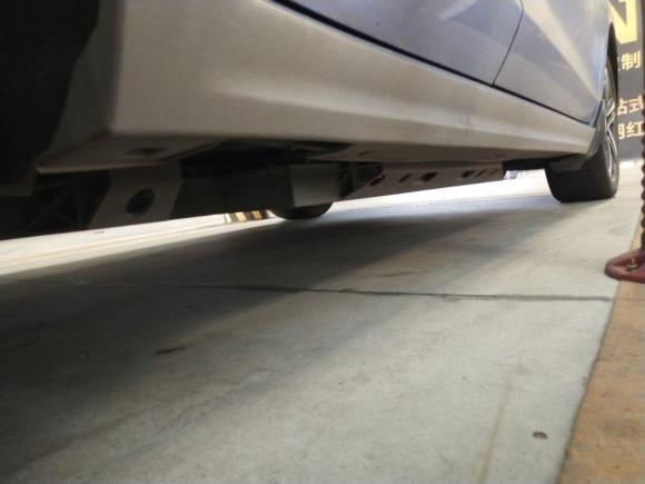 [佛山·粤E] 二手北京汽车北京EU52018款 R500 智尚版