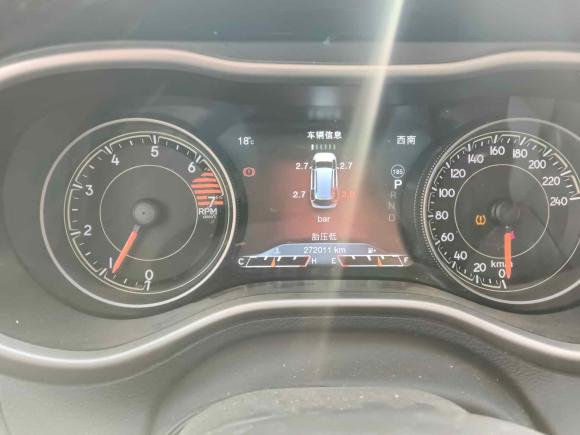 [苏州·苏E] 二手Jeep自由光2017款 2.4L 专业智能版