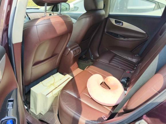 [常州·苏D] 二手英菲尼迪英菲尼迪QX502013款 2.5L 两驱优雅版