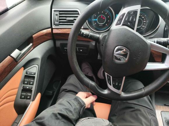 [合肥·皖A] 二手北汽威旺北汽威旺S502016款 1.5T CVT欢动精英型