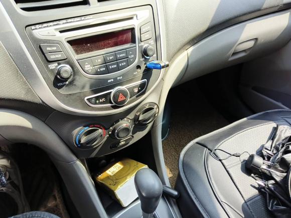 [杭州·浙A] 二手现代瑞纳2010款 三厢 1.4L 自动时尚型GT