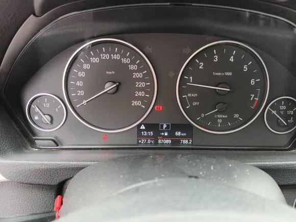 [佛山·沪A] 二手宝马宝马3系2015款 320i 超悦版时尚型