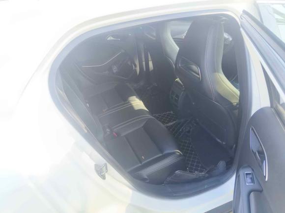 [南昌·赣A] 二手奔驰奔驰GLA2017款 GLA 200 动感型