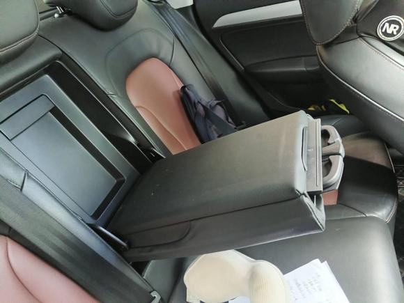 [武汉·鄂A] 二手奥迪奥迪Q32018款 30周年年型 30 TFSI 时尚型