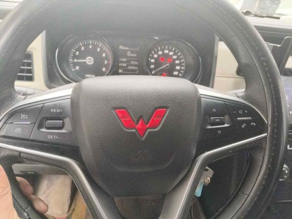 [深圳·湘L] 二手五菱汽车五菱宏光PLUS2020款 1.5L 手动舒适型 7座