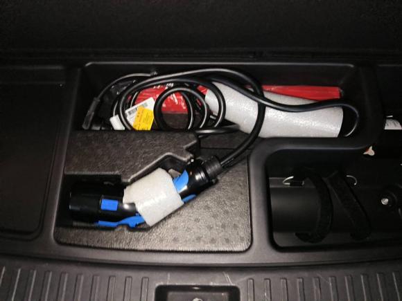 [上海·沪A] 二手上汽大通MAXUS上汽大通MAXUS EUNIQ 52020款 1.3T PLUG IN 精英版