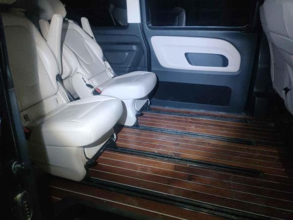 [西安·陕U] 二手奔驰威霆2016款 2.0T 商务版