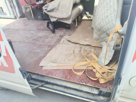 [济南·鲁A] 二手上汽大通MAXUS新途V802020款 2.5T AMT经典城配王短轴超低顶2/3座