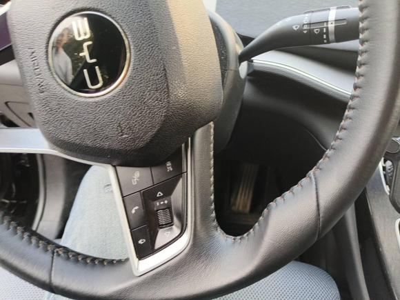 [南通·苏F] 二手比亚迪秦PLUS2021款 DM-i 120KM 尊贵型