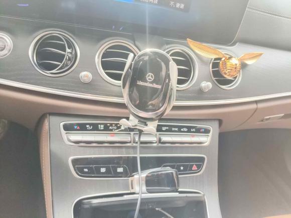 [深圳·粤B] 二手奔驰奔驰E级2021款 E 300 L 运动时尚型