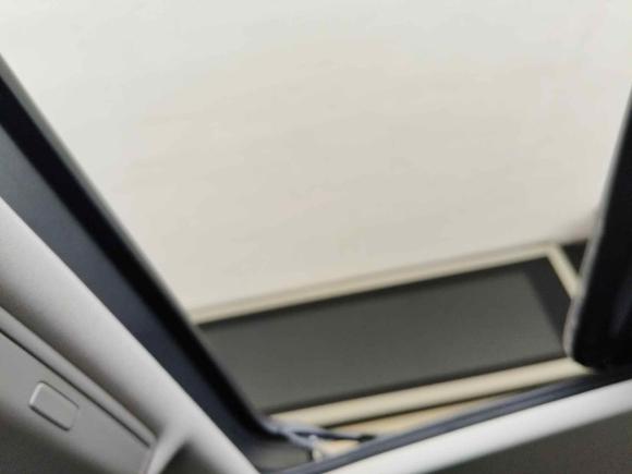 [上海·沪C] 二手大众途观X2022款 330TSI 两驱尊崇旗舰版