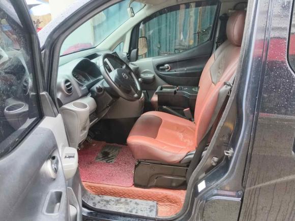 [广州·粤K] 二手日产日产NV2002011款 1.6L 232座 尊雅型