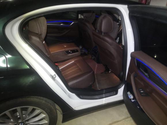 [上海·沪A] 二手宝马宝马5系新能源2020款 里程升级版 530Le 豪华套装