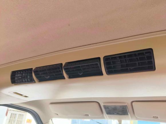 [广州·粤E] 二手长安凯程长安睿行M902017款 2.0L超值版6座掀背门4G94S