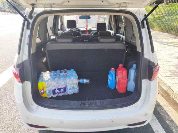 [武汉·鄂A] 二手长安凯程长安欧尚A6002016款 1.5L 手动豪华型7座