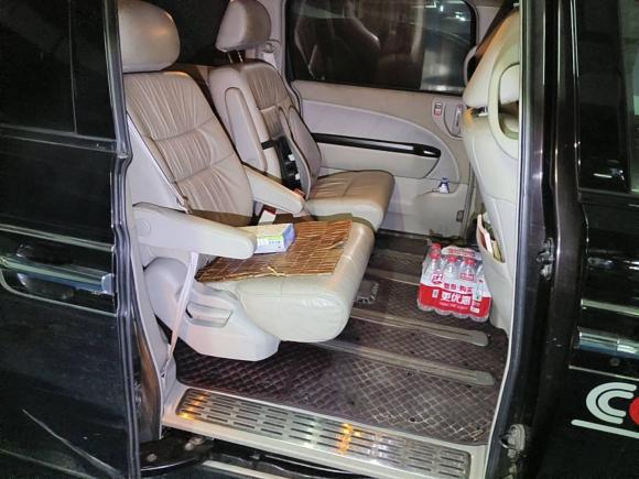 [广州·粤A] 二手本田艾力绅2012款 2.4L VTi-S尊贵版