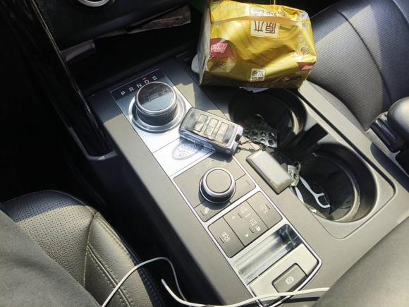 [上海·沪M] 二手路虎发现2020款 2.0T SE