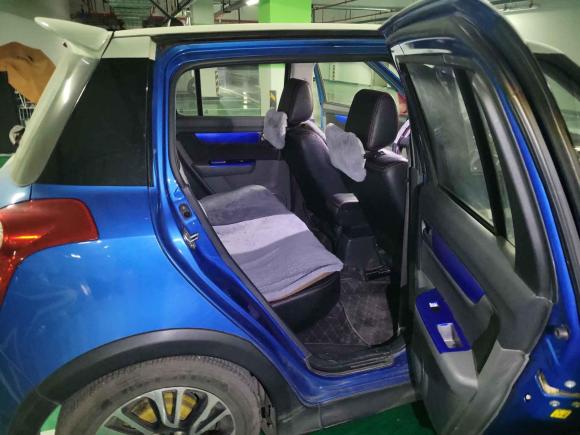 [济南·鲁A] 二手铃木雨燕2015款 1.5L 自动限定版