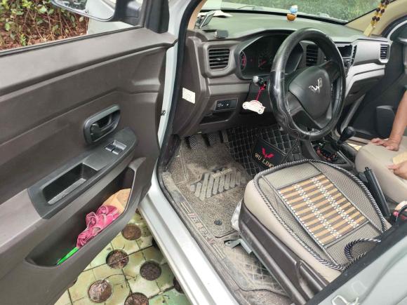 [南昌·赣A] 二手五菱汽车五菱宏光V2019款 1.5L劲取版国VI LAR