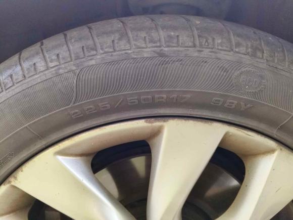 [上海·沪C] 二手雷诺塔利斯曼2013款 2.5L 豪华版