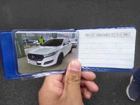 [南昌·赣A] 二手奔腾奔腾B502016款 1.6L 手动豪华型