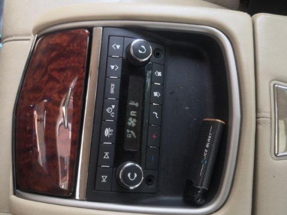 [上海·沪A] 二手凯迪拉克SLS赛威2010款 3.0L 精英型