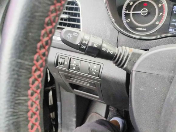 [深圳·粤L] 二手宝骏宝骏5602015款 1.8L 手动豪华型