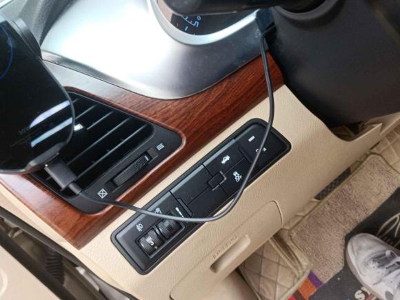 [深圳·粤B] 二手海马海马M82014款 2.0L 自动舒适型