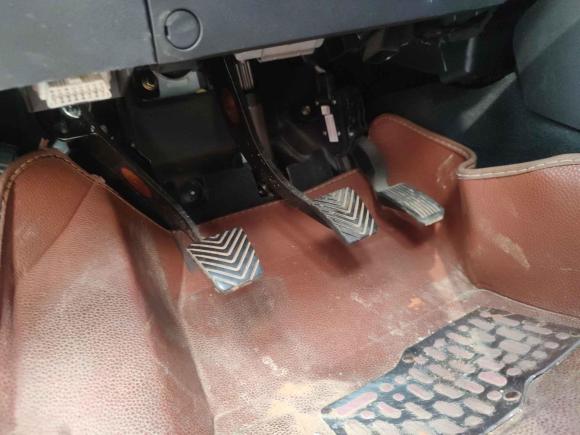 [嘉兴·赣E] 二手中华中华V32015款 1.5L 手动基本型