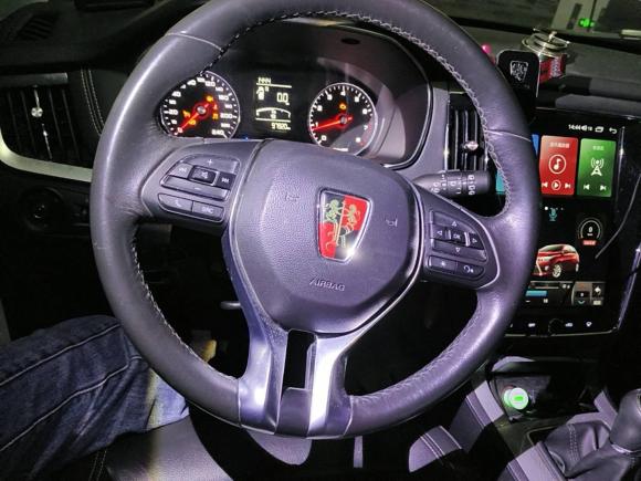 [南京·苏A] 二手荣威荣威RX52018款 20T 两驱手动旗舰版