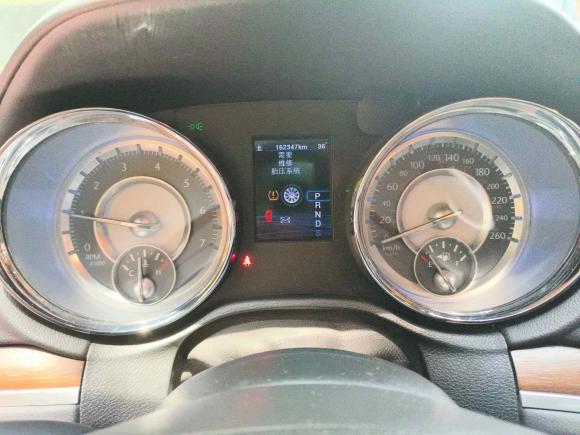 [深圳·粤B] 二手克莱斯勒克莱斯勒300C2014款 3.0L 卓越版