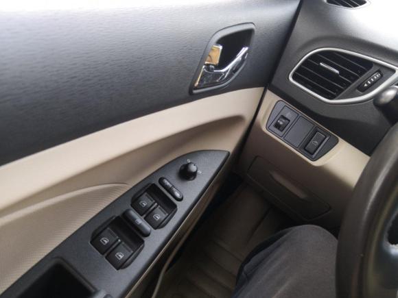 [成都·川A] 二手奇瑞艾瑞泽32015款 1.5L 手动够型版