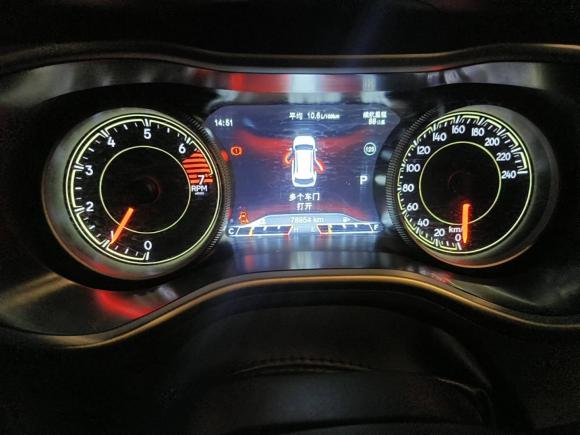 [青岛·鲁B] 二手Jeep自由光2016款 2.4L 专业智能版