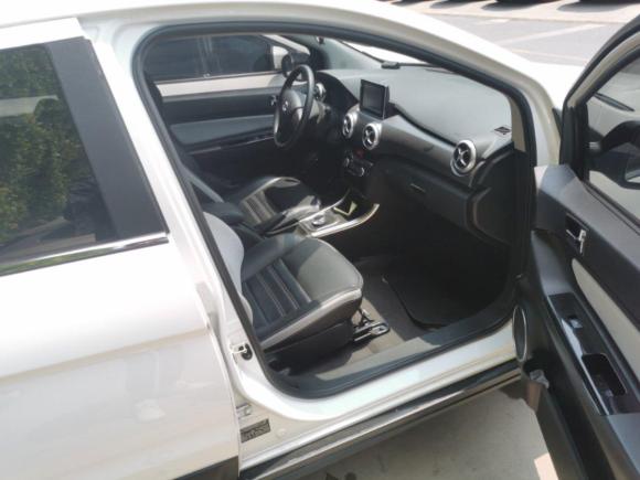 [上海·沪A] 二手北汽新能源北汽新能源EC52019款 新风版