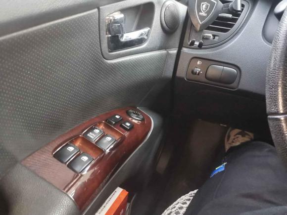 [武汉·鄂A] 二手起亚狮跑2009款 2.0L 手动两驱版GLS