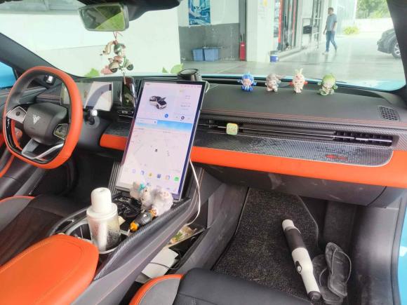 [上海·沪A] 二手哪吒汽车哪吒GT2023款 580 AWD