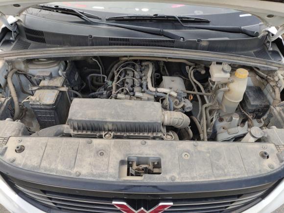 [济南·鲁A] 二手五菱汽车五菱宏光PLUS2019款 1.5T 手动豪华型 7座