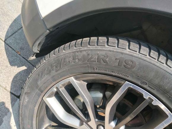 [无锡·皖P] 二手陆风陆风X72018款 劲越 1.5T 全景尊贵型