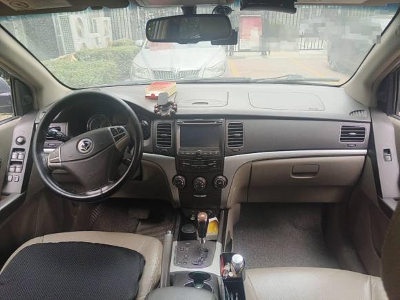 [武汉·鄂A] 二手双龙柯兰多2011款 2.0T 柴油两驱自动豪华导航版