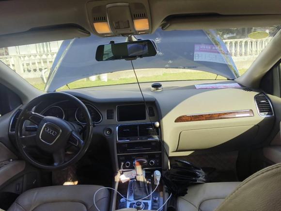 [南京·苏A] 二手奥迪奥迪Q72011款 3.0 TFSI 舒适型(200kW)