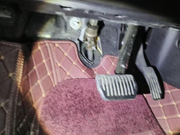 [南通·苏E] 二手路虎发现神行2016款 2.0T HSE