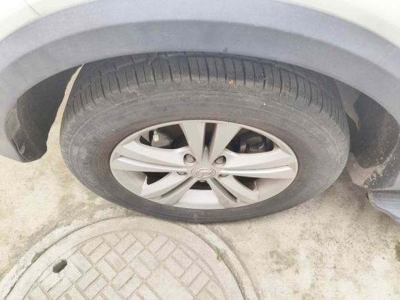 [成都·川K] 二手北汽幻速北汽幻速S32016款 S3L 1.5L 手动尊贵型