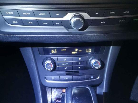 [上海·沪L] 二手荣威荣威e5502016款 尊享版